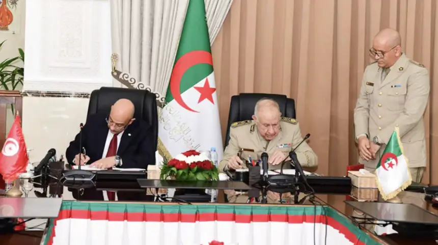 تسريبات خطيرة تقصف سيادة تونس وتكشف اتفاقا عسكريا سريا مع الجزائر